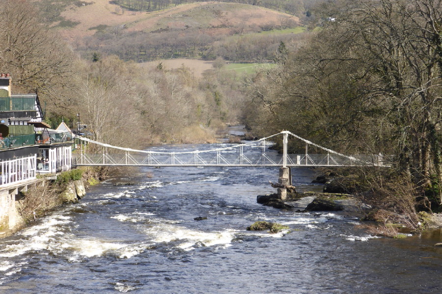 dcukberwynchainbridge6.jpg