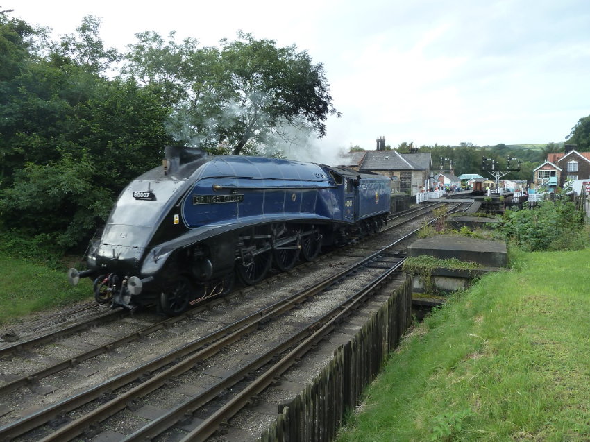 dcukgrosmont10.jpg